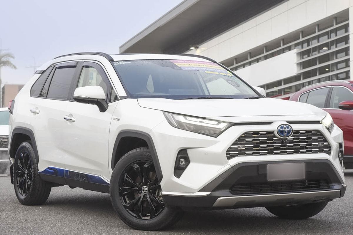 2023 Toyota RAV4 Cruiser 2WD in White