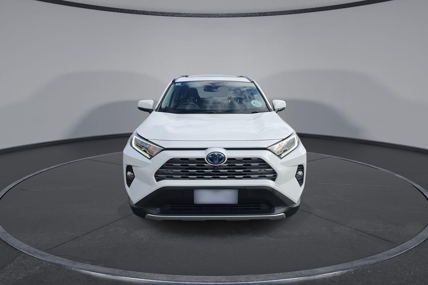 2021 Toyota RAV4 Cruiser 2WD in White