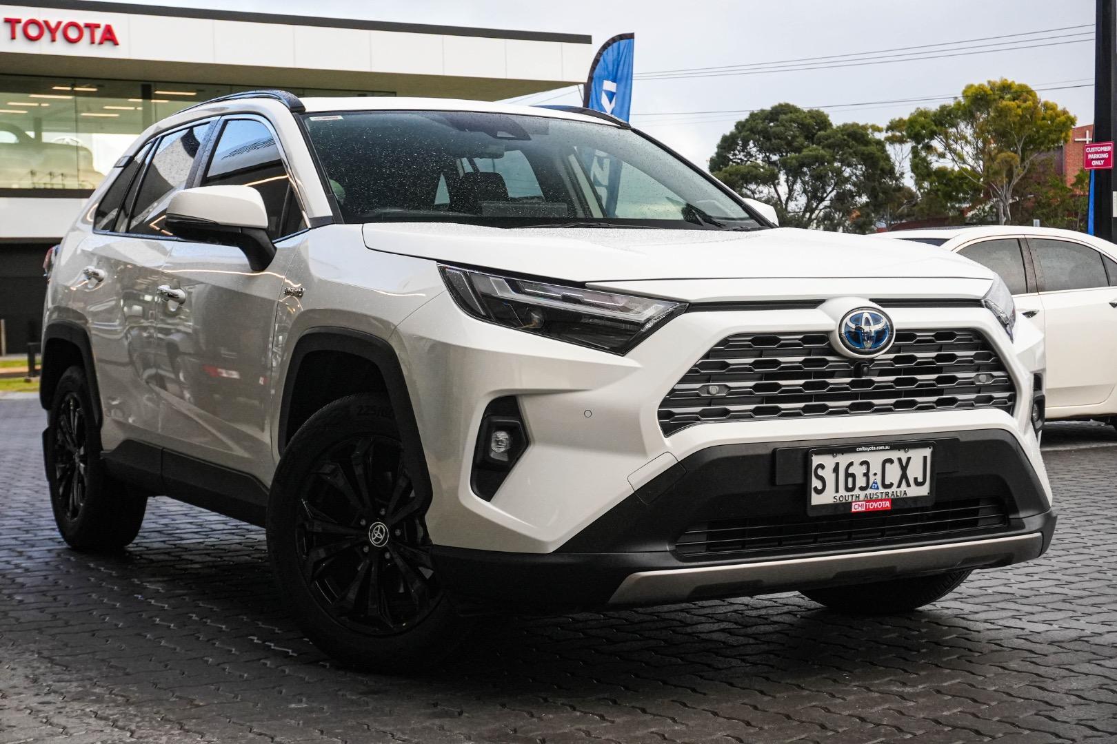 2023 Toyota RAV4 Cruiser 2WD in White