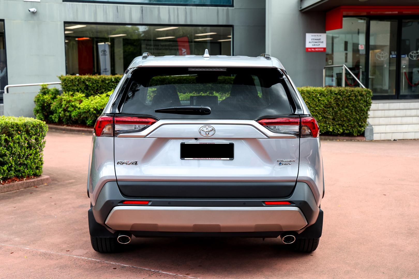 2025 Toyota RAV4 Cruiser 2WD in Silver