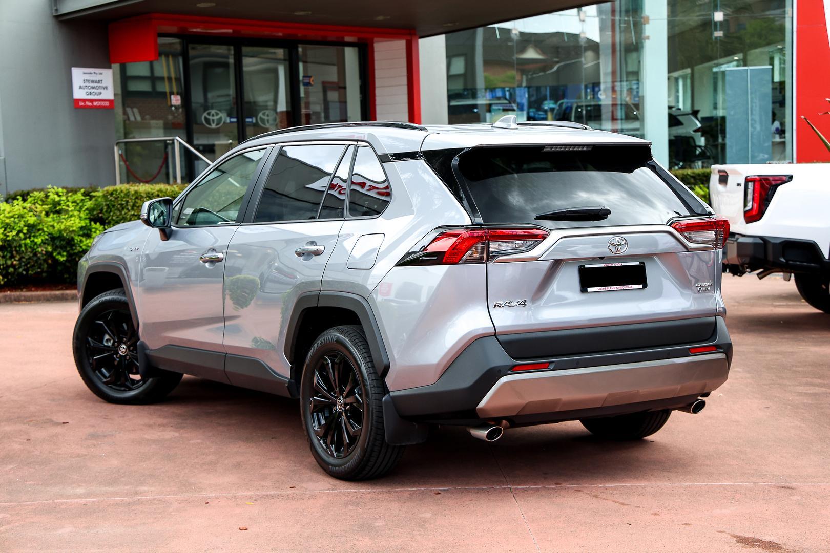 2025 Toyota RAV4 Cruiser 2WD in Silver