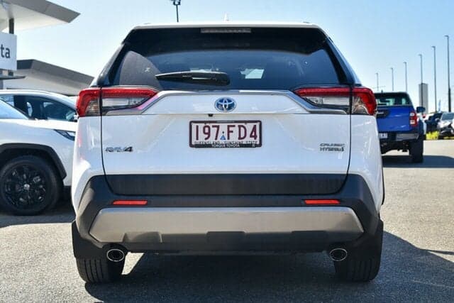2022 Toyota RAV4 Cruiser 2WD in White