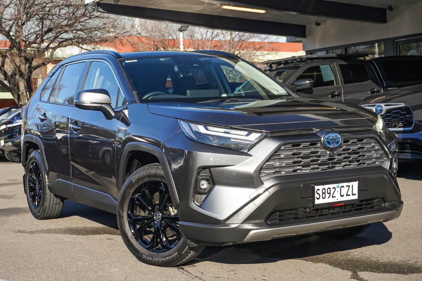 2024 Toyota RAV4 Cruiser 2WD in Silver