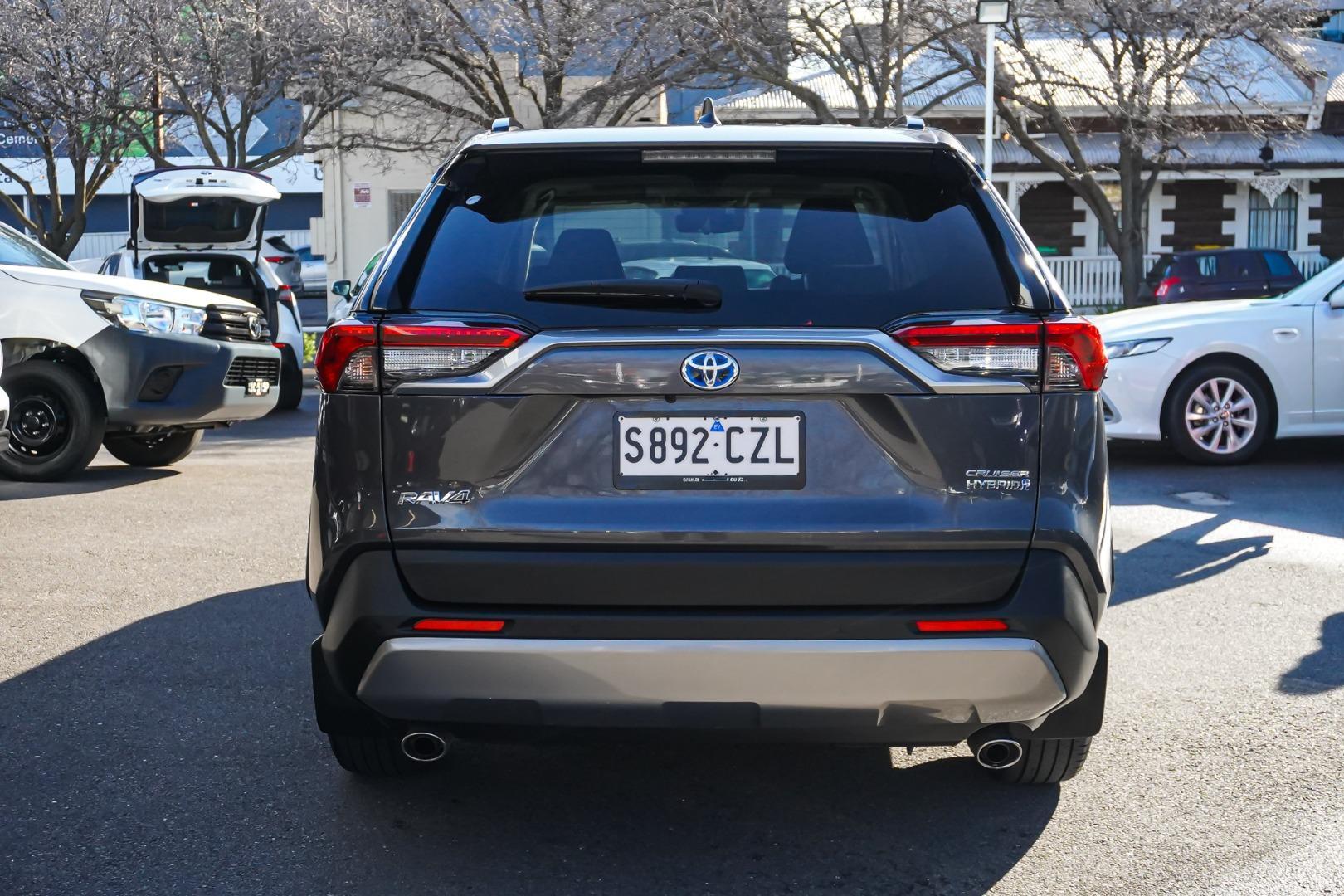 2024 Toyota RAV4 Cruiser 2WD in Silver