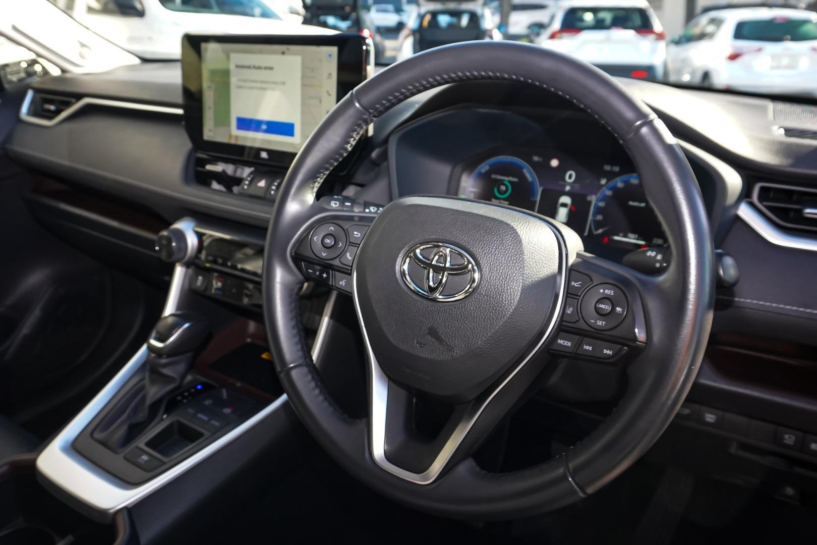 2024 Toyota RAV4 Cruiser 2WD in Silver