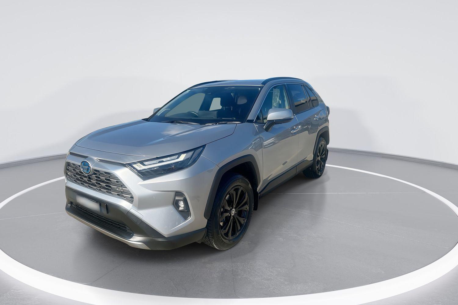 2024 Toyota RAV4 Cruiser 2WD in Silver