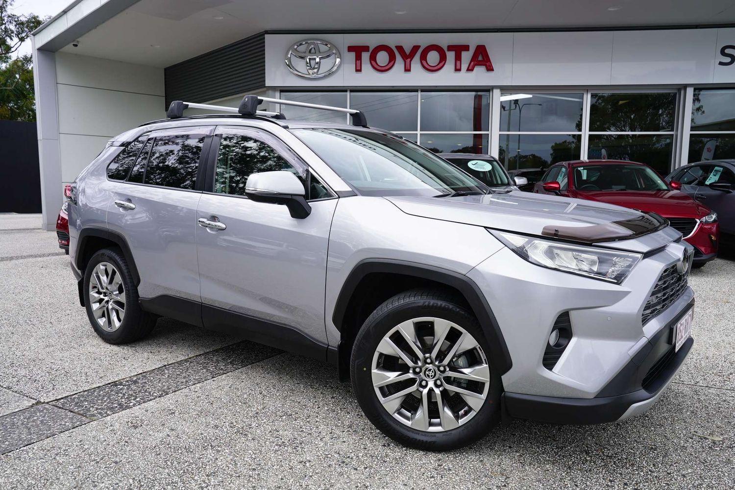 2021 Toyota RAV4 Cruiser 2WD in Silver