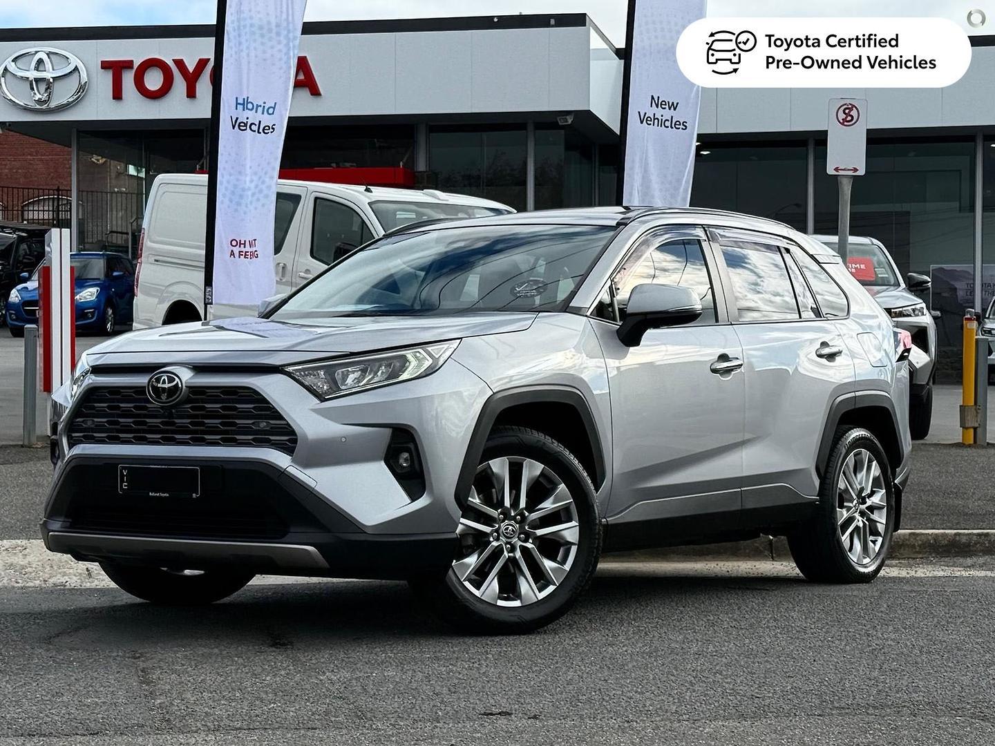 2022 Toyota RAV4 Cruiser in Silver
