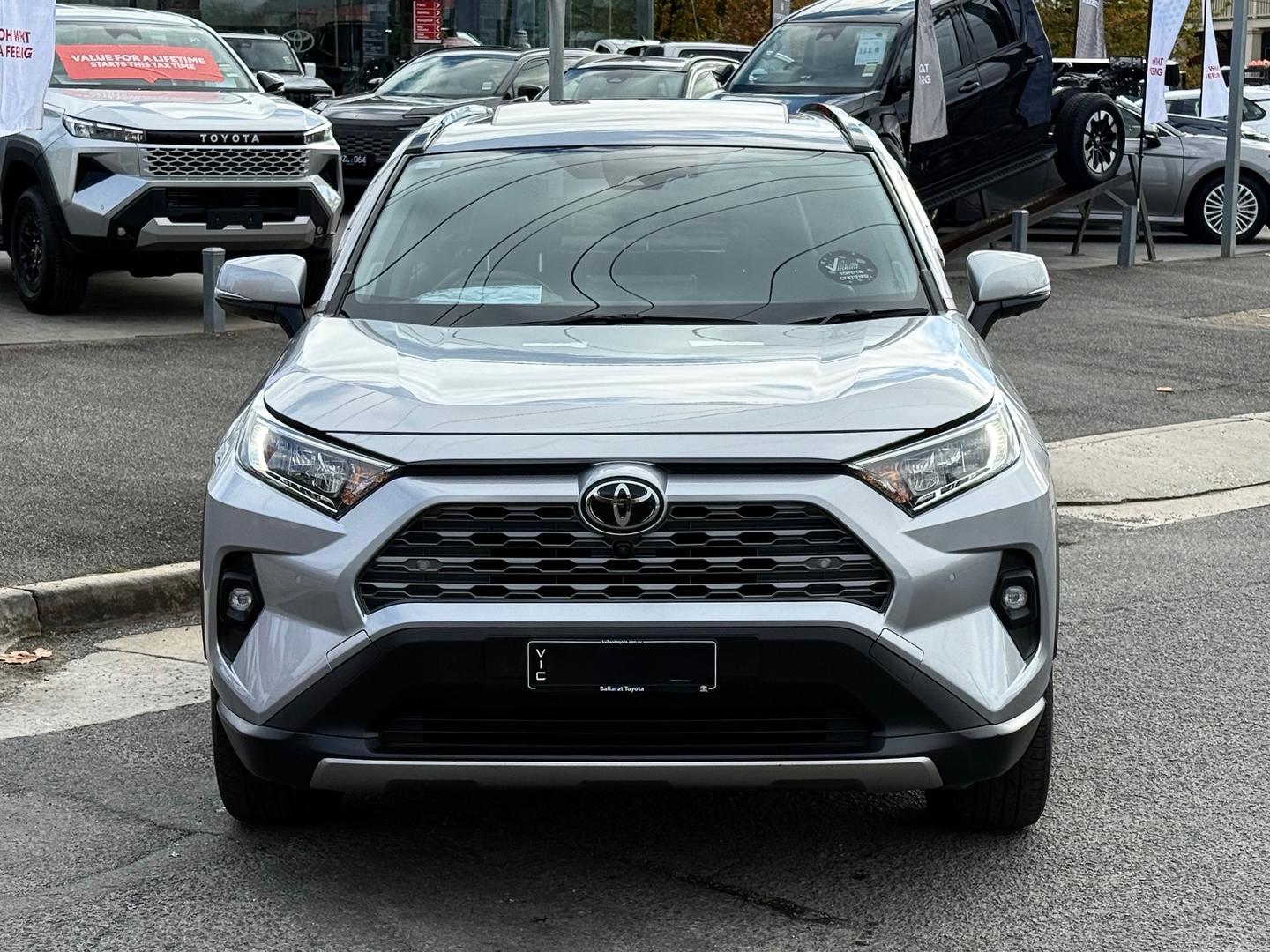 2022 Toyota RAV4 Cruiser in Silver