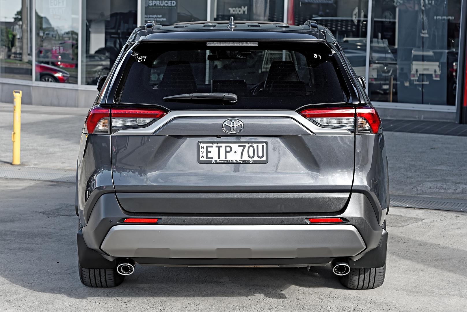 2022 Toyota RAV4 Cruiser 2WD in Silver