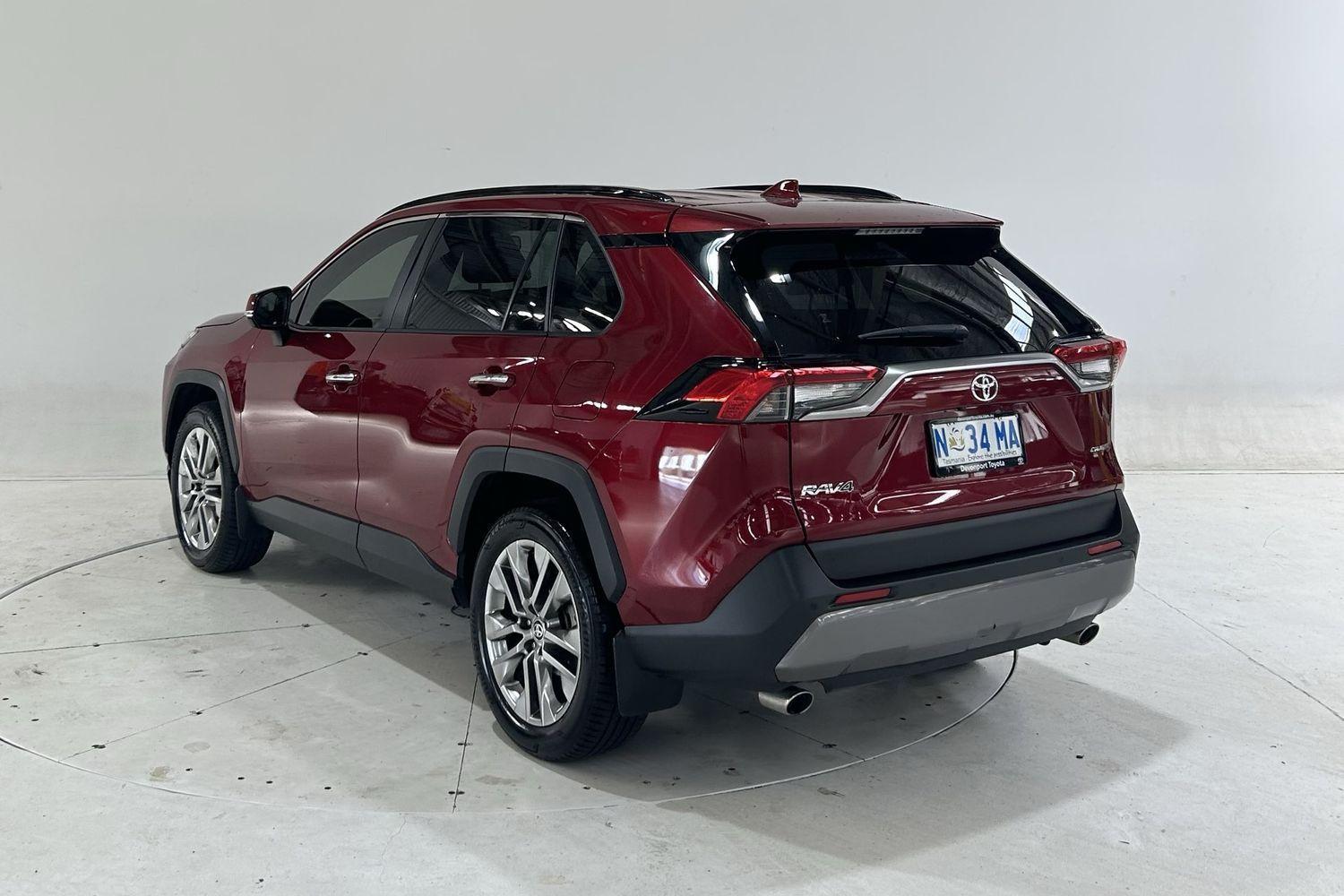 2020 Toyota RAV4 Cruiser 2WD in Red
