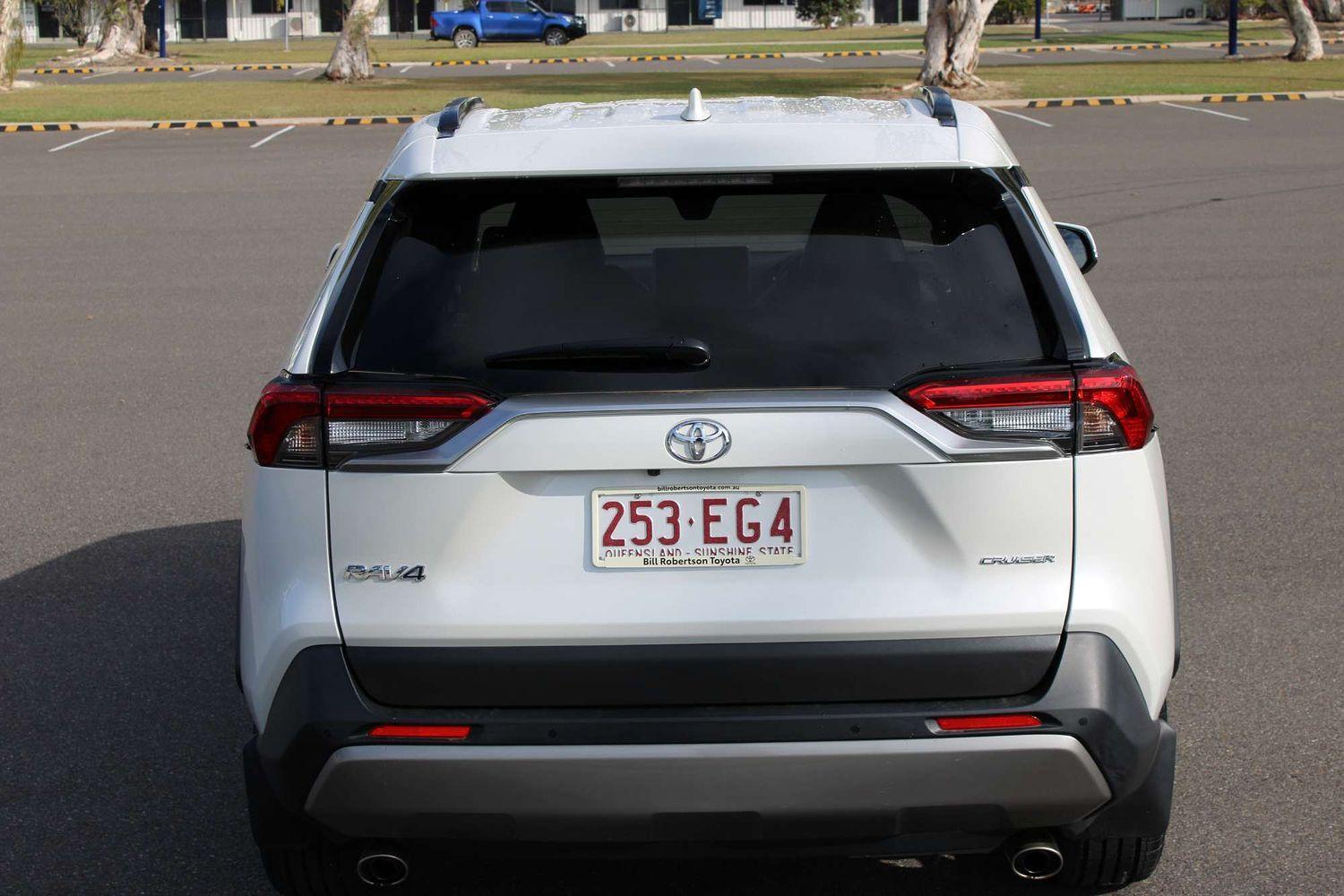 2022 Toyota RAV4 Cruiser 2WD in White