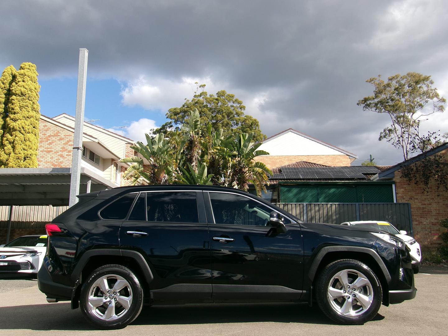2019 Toyota RAV4 Cruiser 2WD in Black
