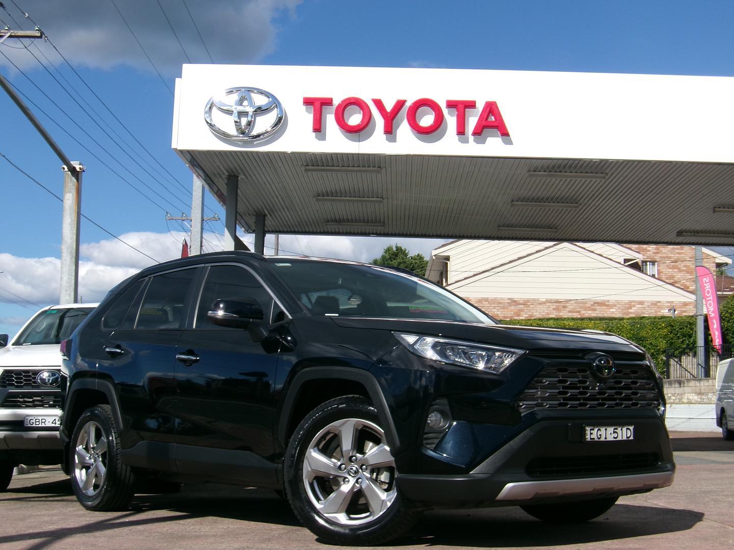 2019 Toyota RAV4 Cruiser 2WD in Black