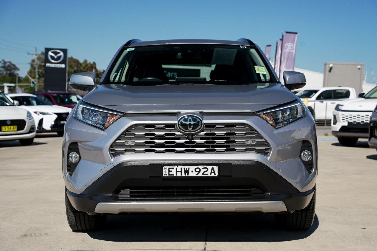 2020 Toyota RAV4 Cruiser 2WD in Silver