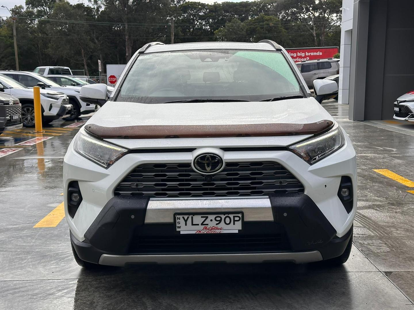 2022 Toyota RAV4 Cruiser 2WD in White
