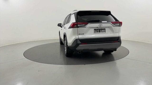 2020 Toyota RAV4 Cruiser 2WD in White