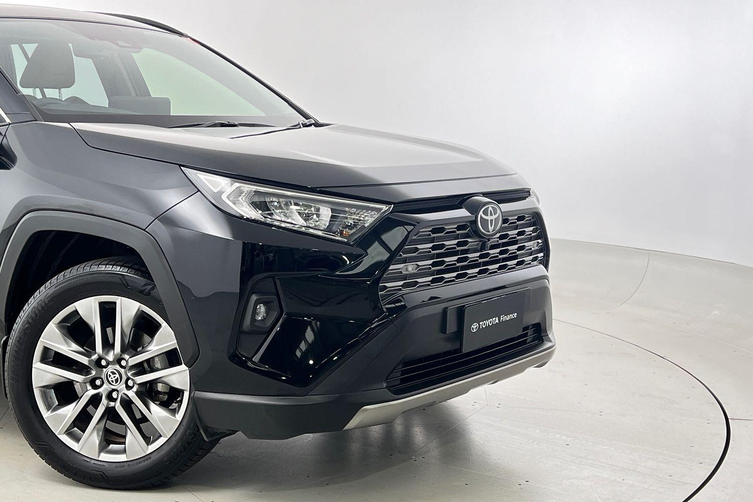 2024 Toyota RAV4 Cruiser in Black
