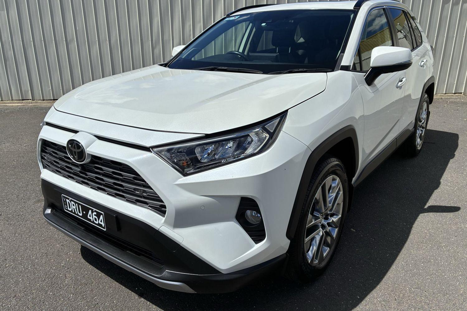 2021 Toyota RAV4 Cruiser 2WD in White
