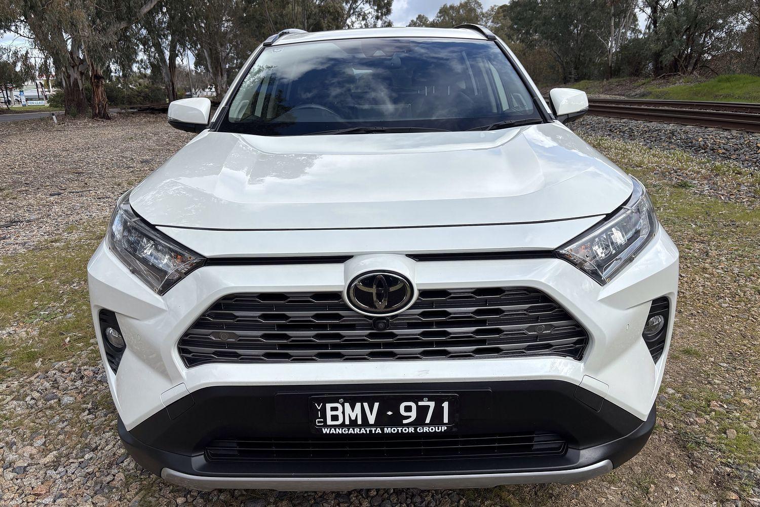 2020 Toyota RAV4 Cruiser 2WD in White