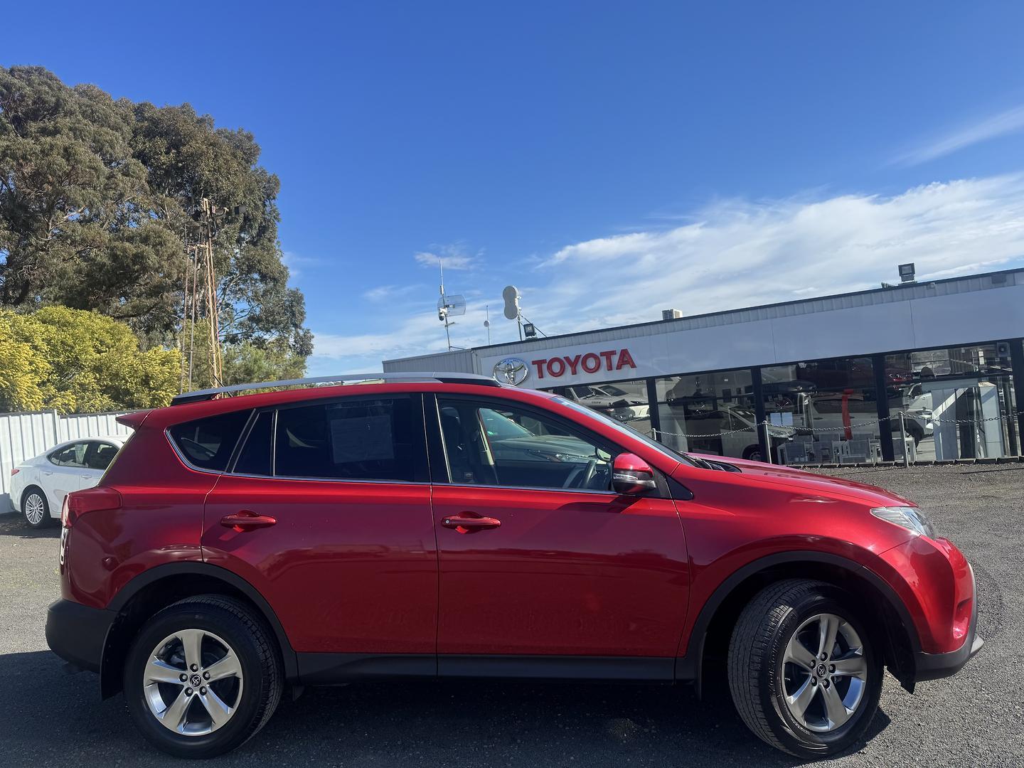 2015 Toyota RAV4 GXL-2WD in Red