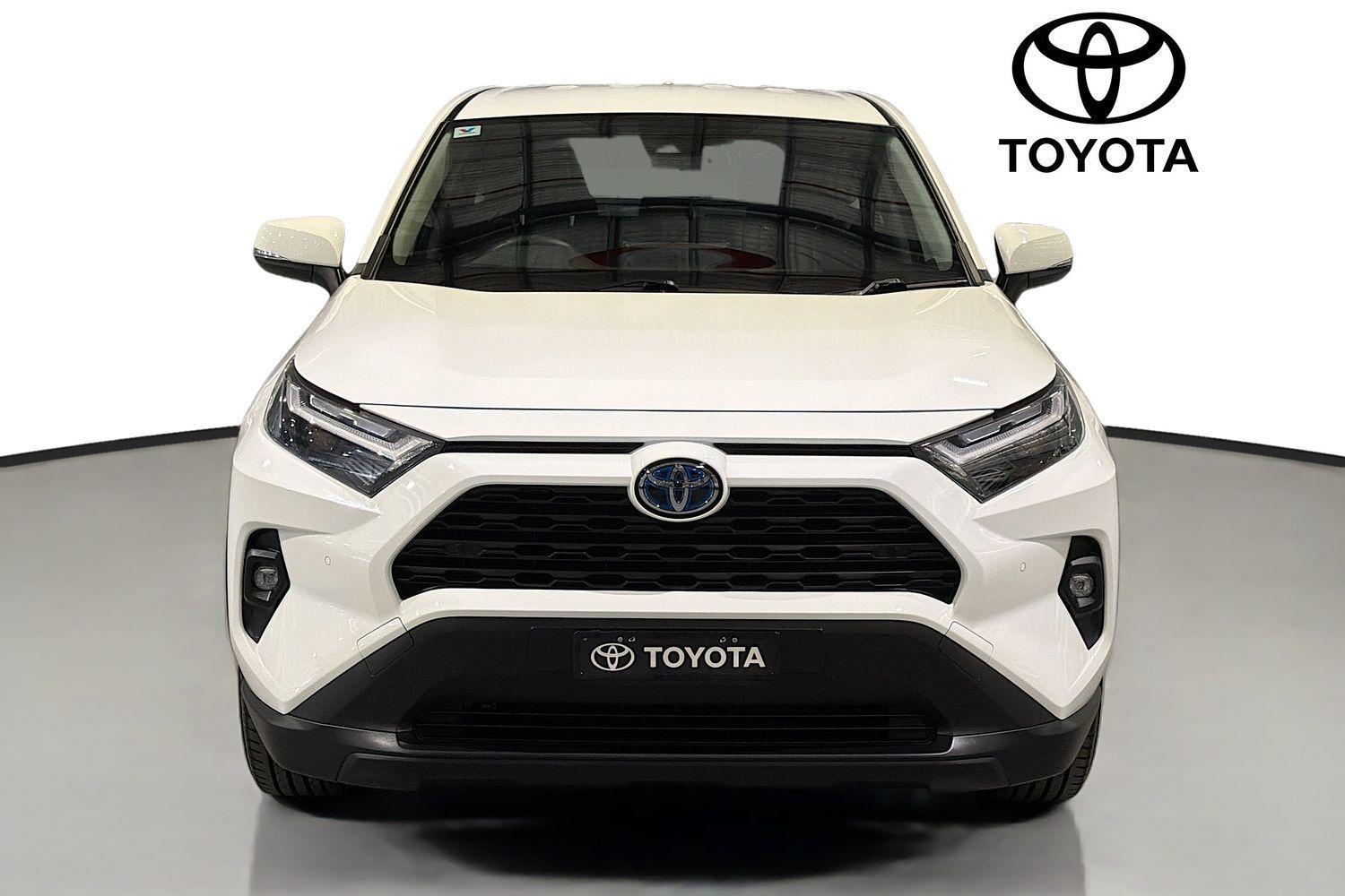 2022 Toyota RAV4 GX-2WD in White