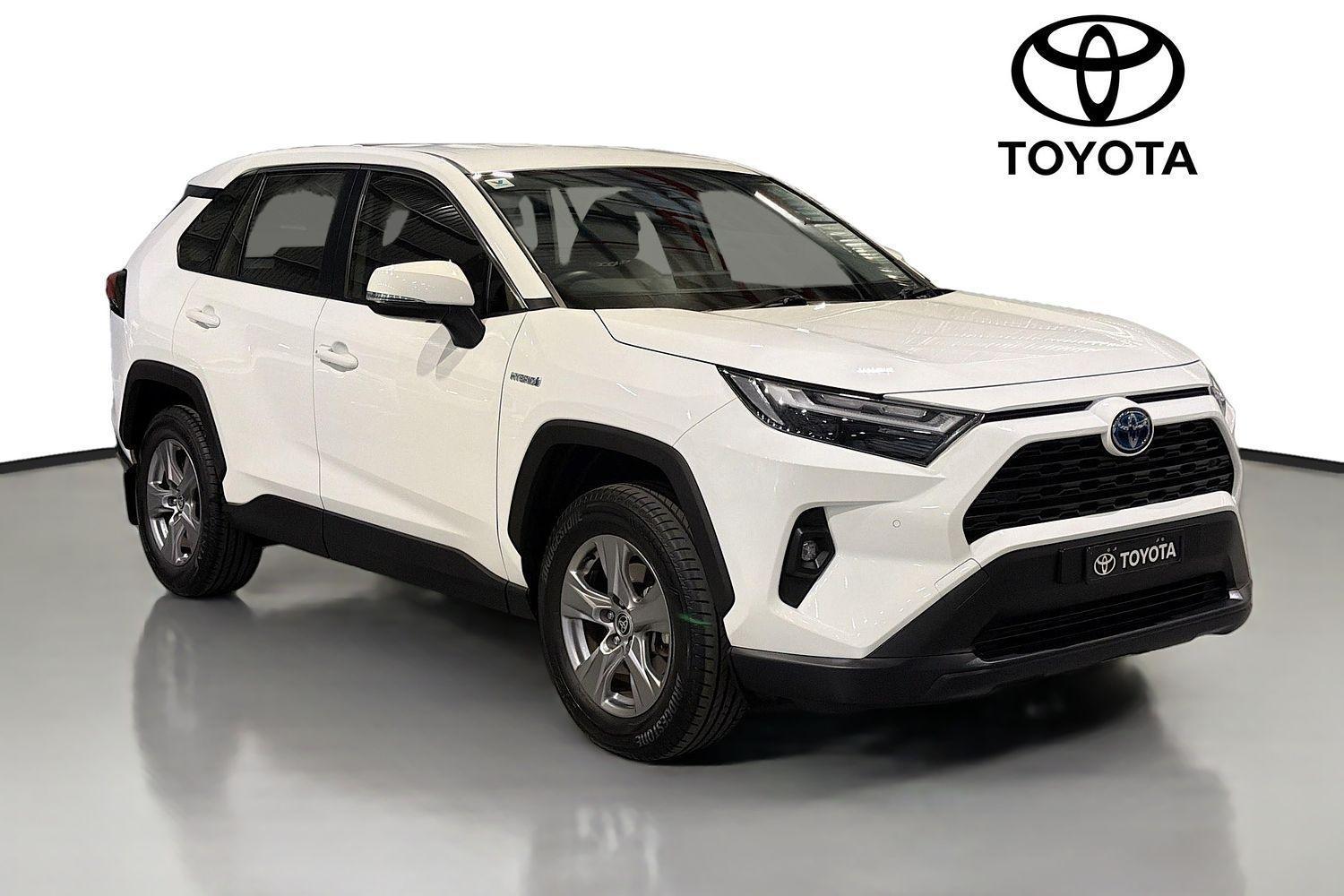 2022 Toyota RAV4 GX-2WD in White