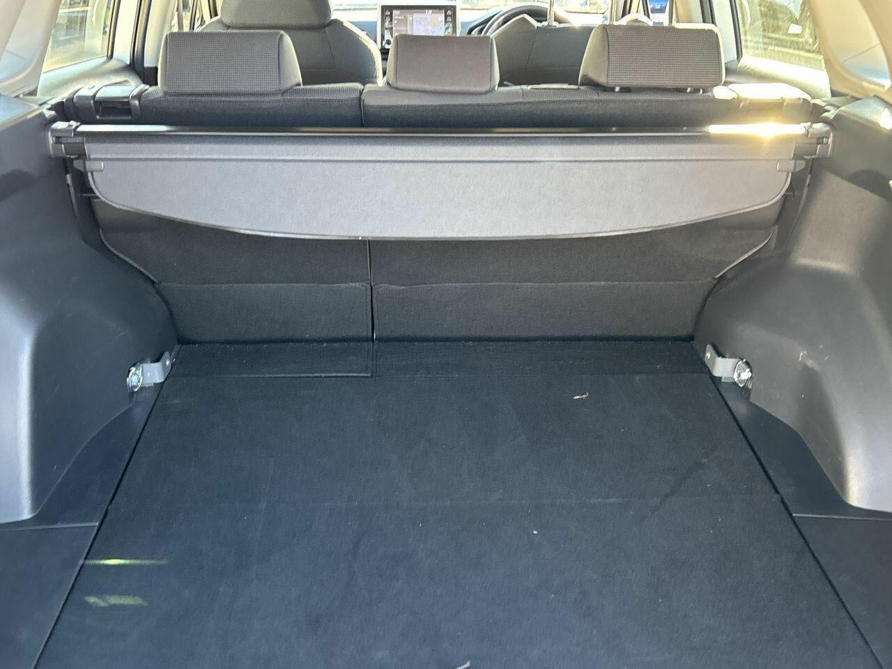 2022 Toyota RAV4 GX-2WD in White