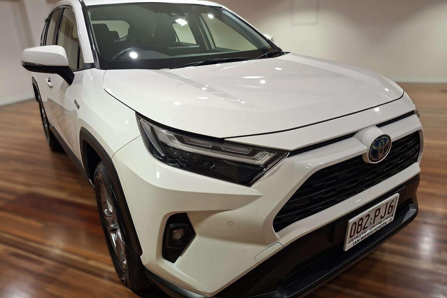 2023 Toyota RAV4 GX-2WD in White