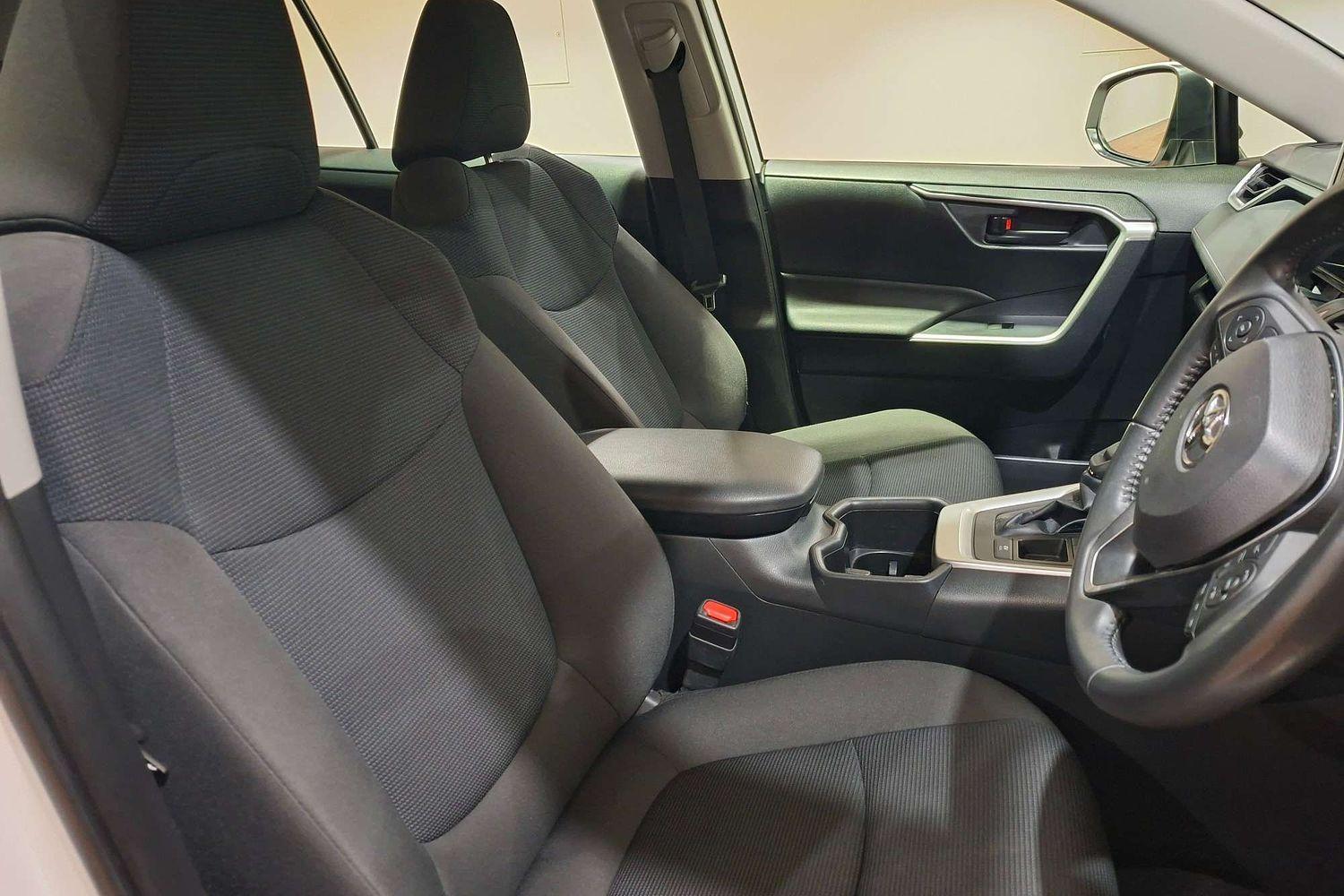 2023 Toyota RAV4 GX-2WD in White