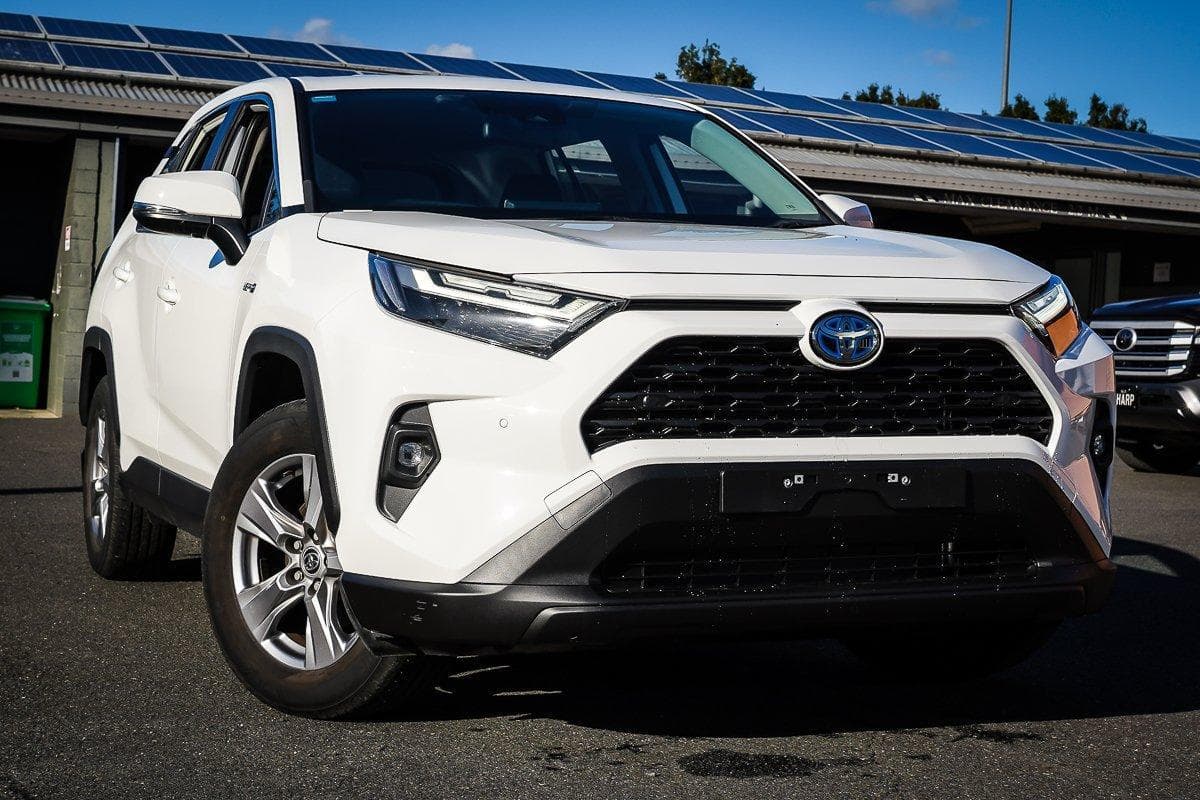 2024 Toyota RAV4 GX-2WD in White