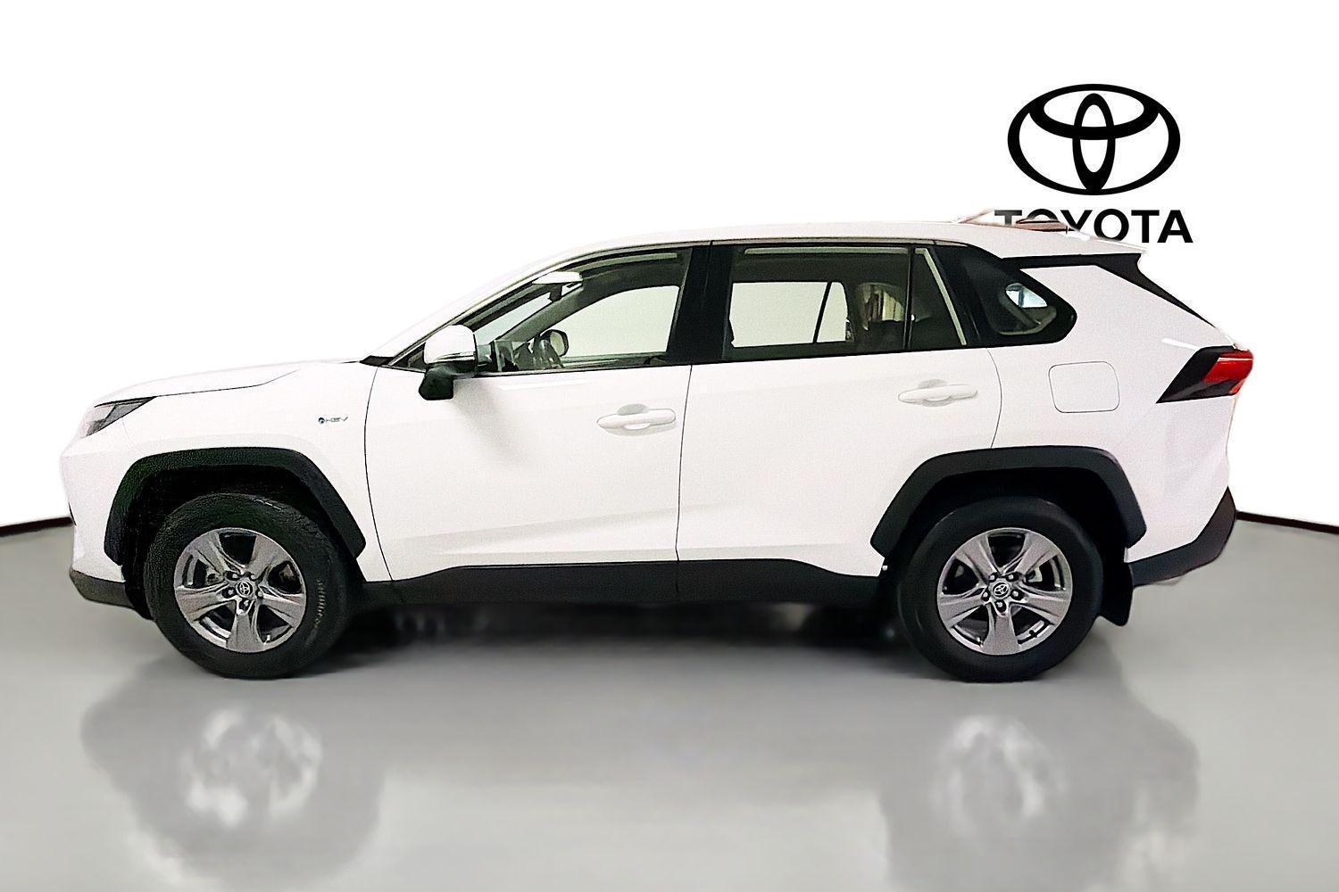 2025 Toyota RAV4 GX-2WD in White