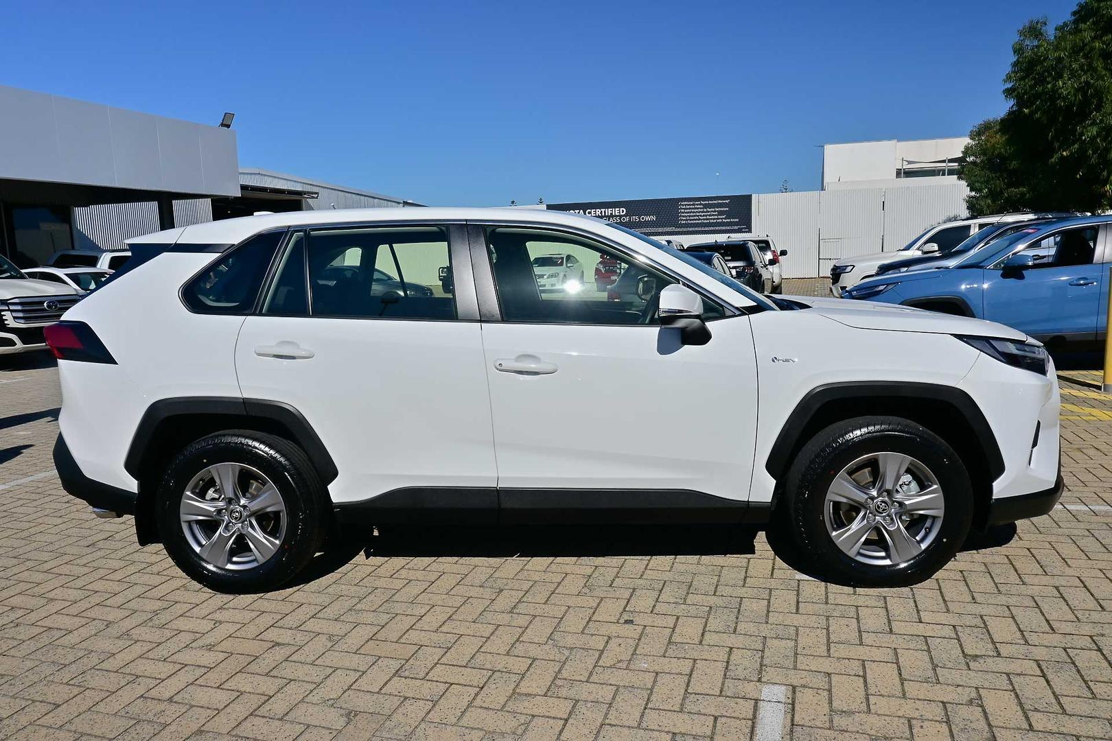 2025 Toyota RAV4 GX 2WD in White