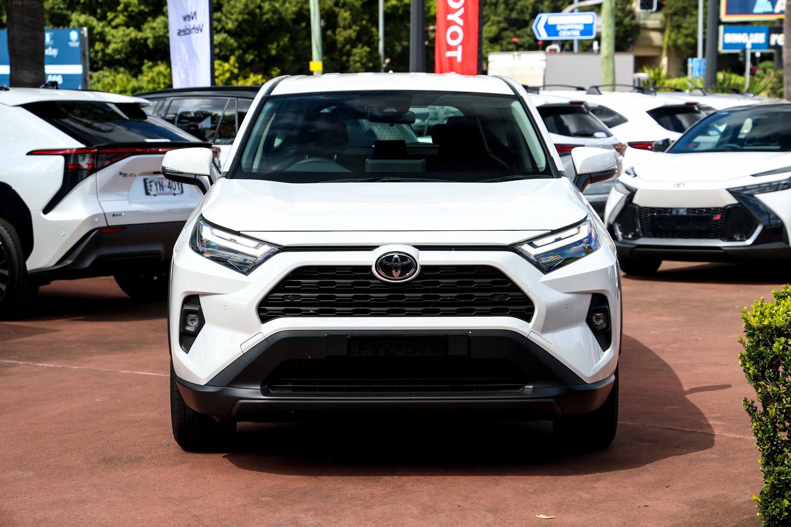 2025 Toyota RAV4 GX-2WD in White