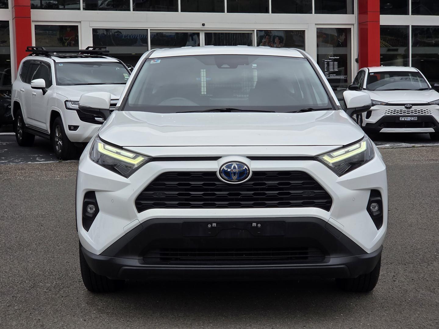 2022 Toyota RAV4 GX-2WD in White