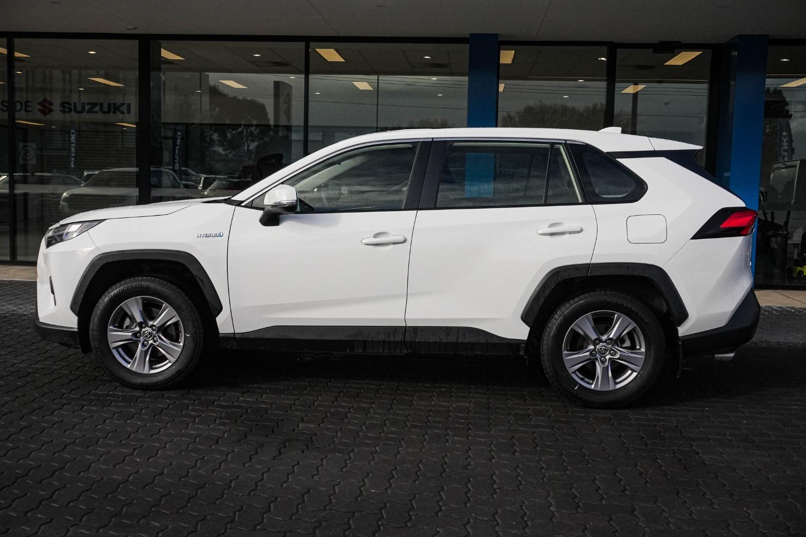 2024 Toyota RAV4 GX-2WD in White