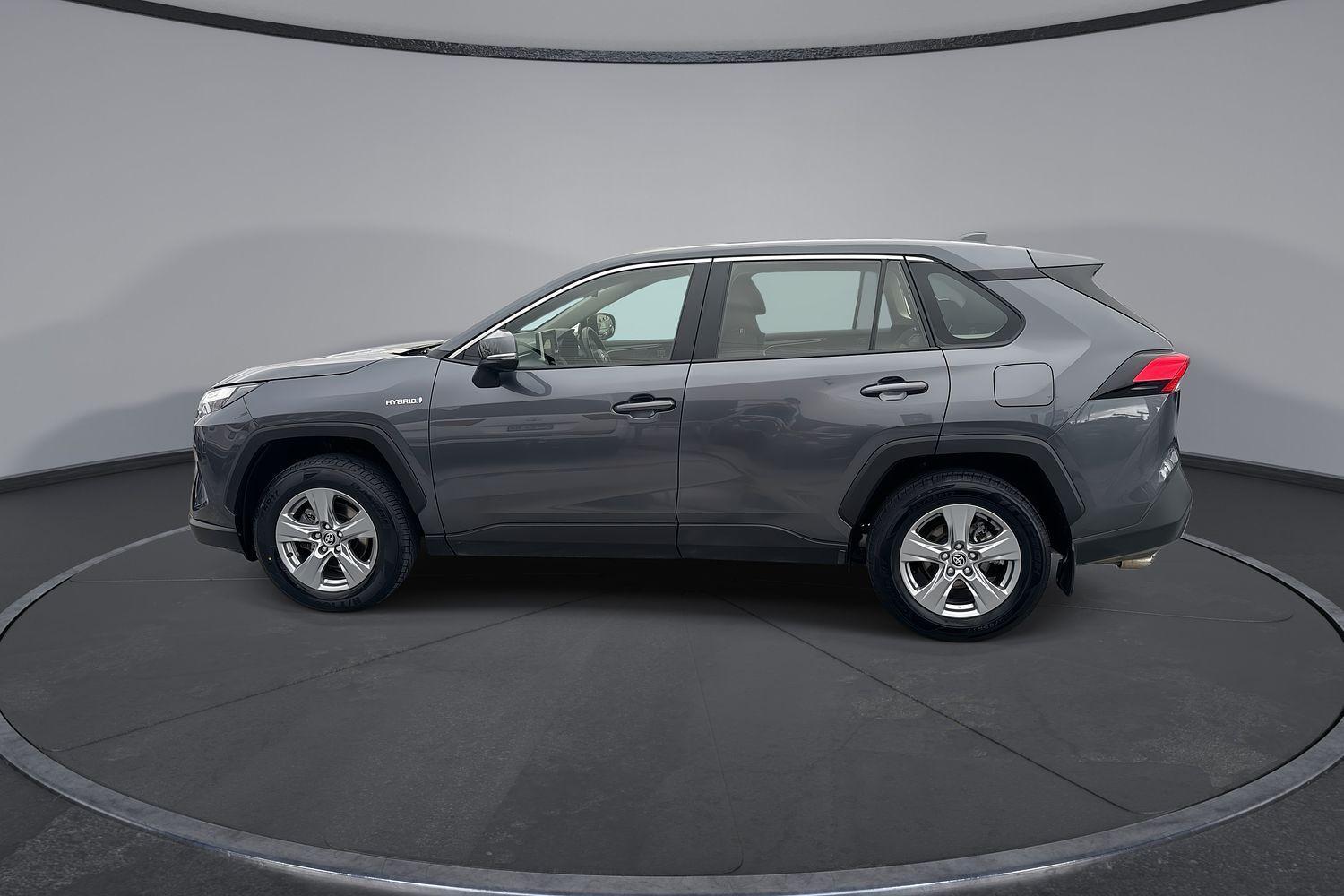 2024 Toyota RAV4 GX in Silver