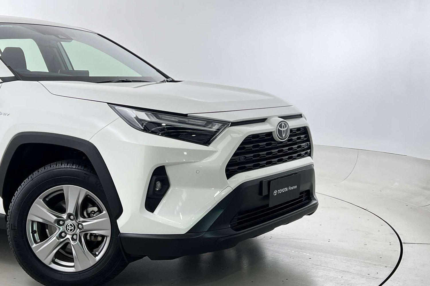 2024 Toyota RAV4 GX in White
