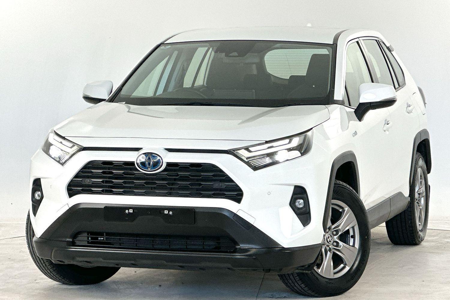 2023 Toyota RAV4 GX-2WD in White
