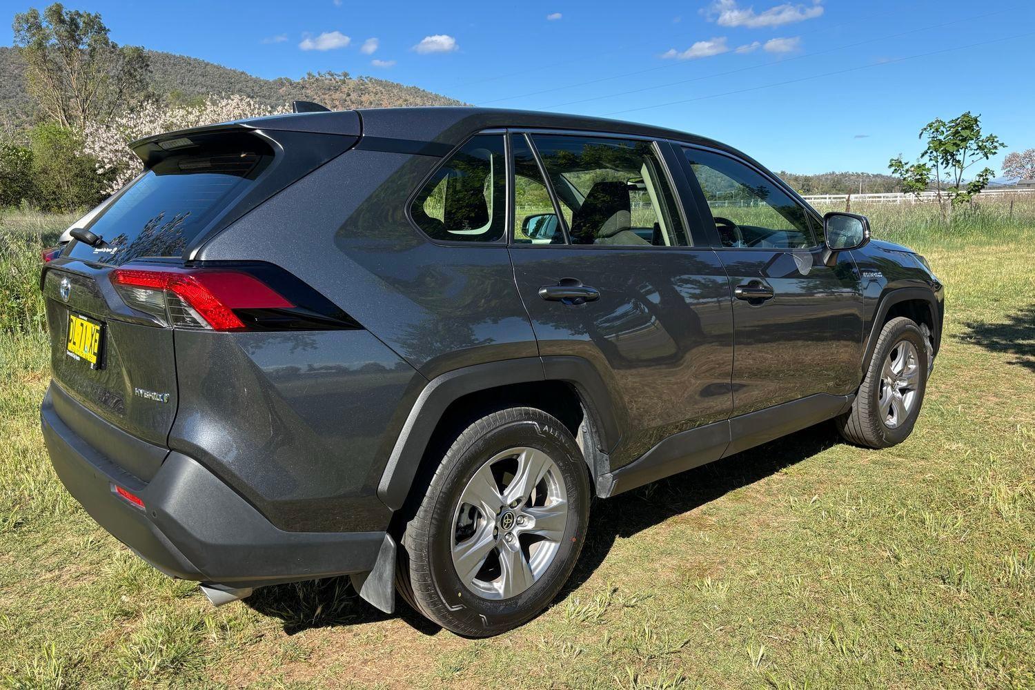 2024 Toyota RAV4 GX-2WD in Silver
