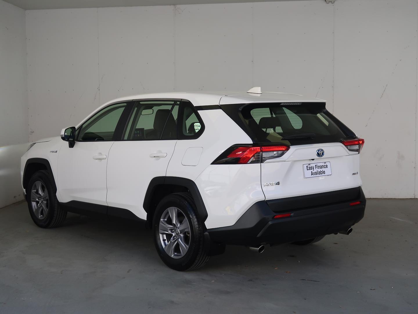 2024 Toyota RAV4 GX-2WD in White