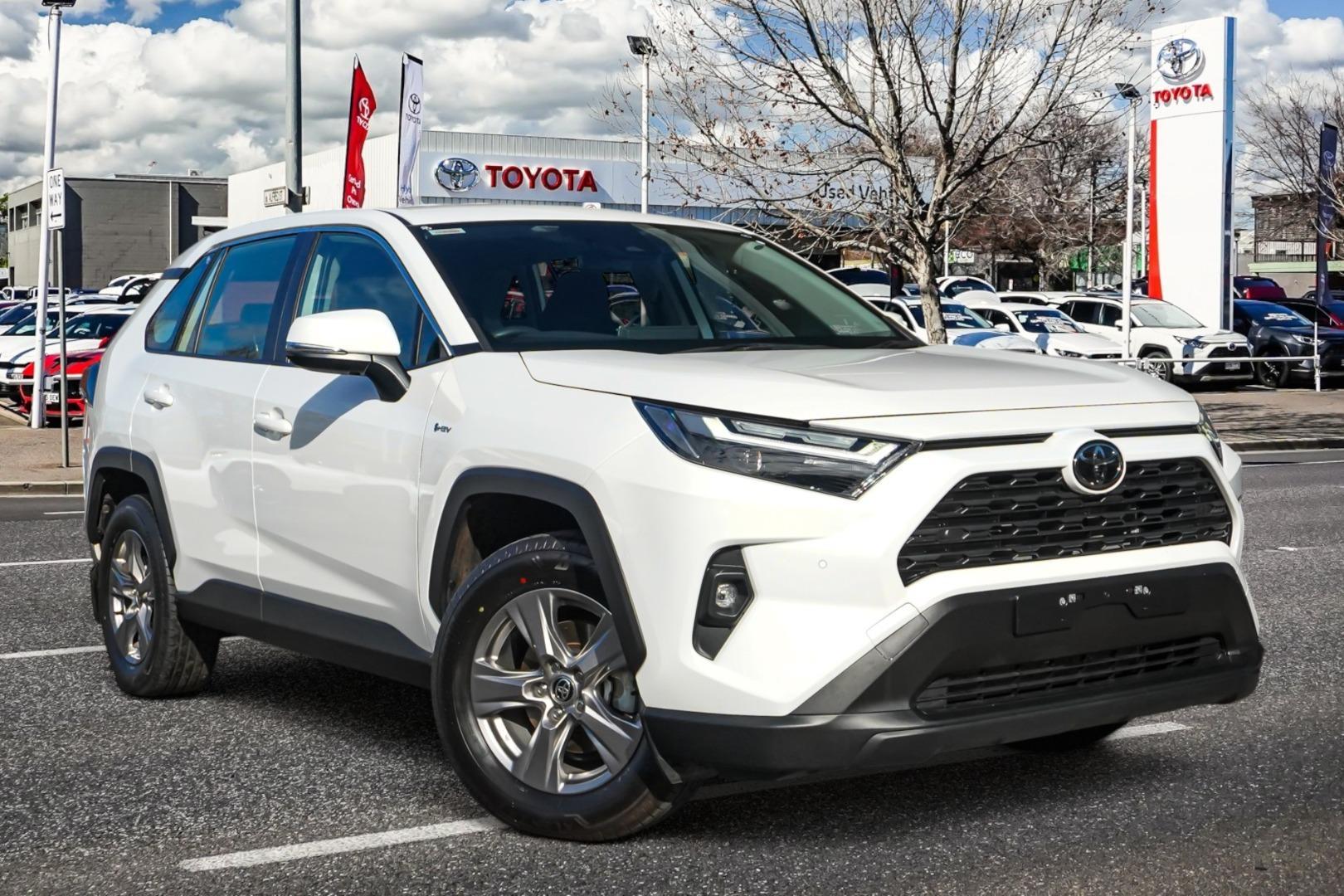 2025 Toyota RAV4 GX-2WD in White