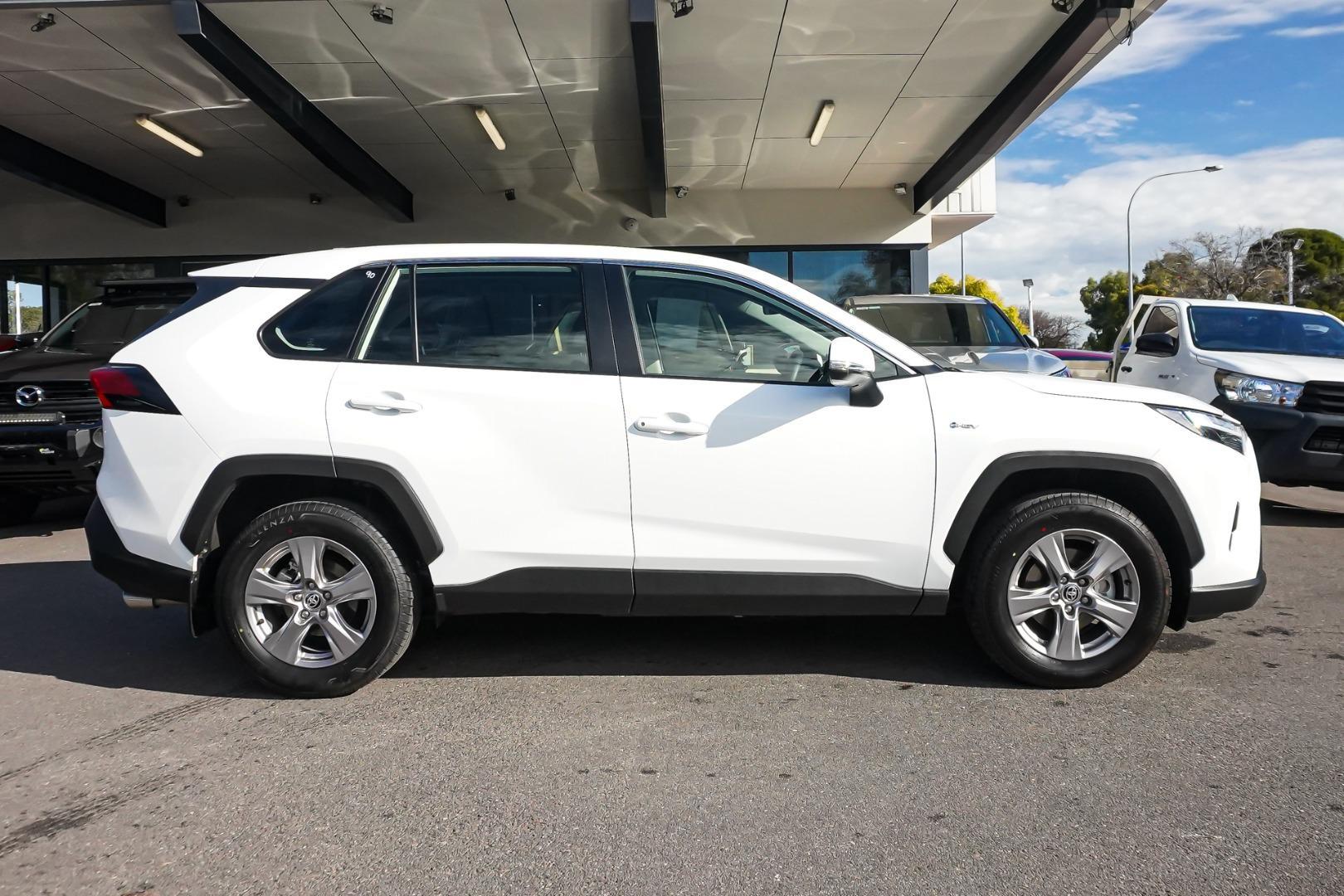 2025 Toyota RAV4 GX-2WD in White