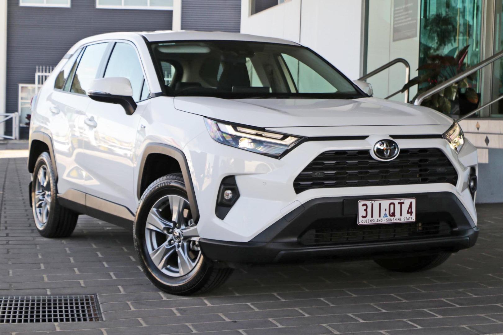 2025 Toyota RAV4 GX-2WD in White