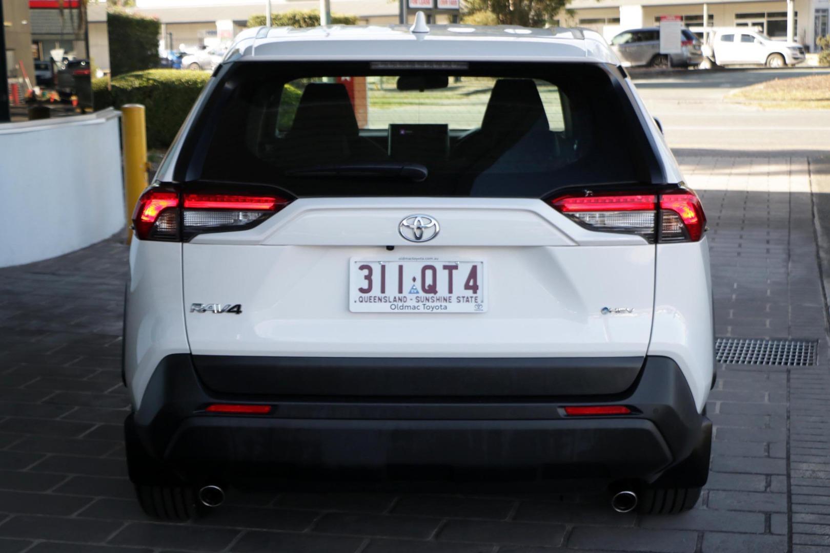 2025 Toyota RAV4 GX-2WD in White