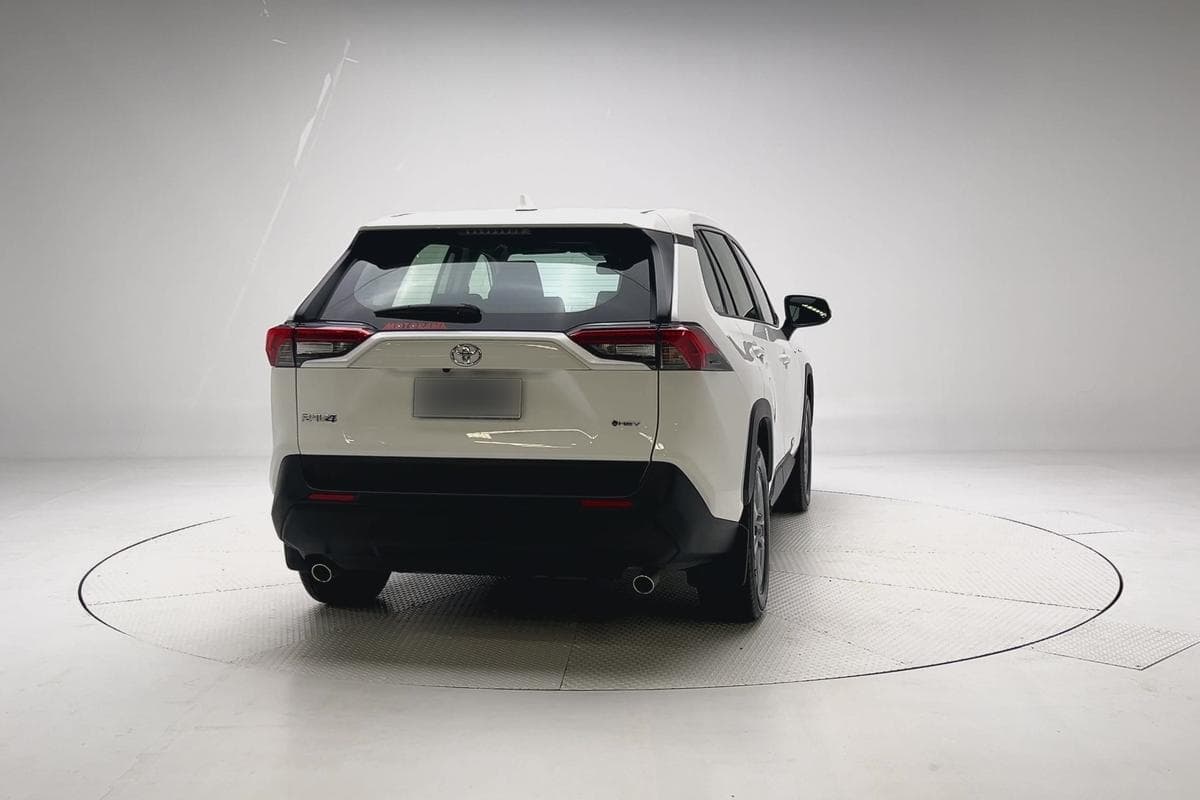 2025 Toyota RAV4 GX-2WD in White