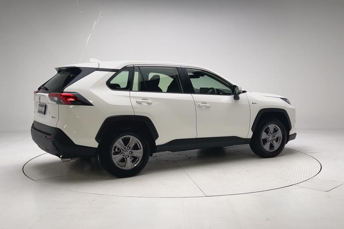 2025 Toyota RAV4 GX-2WD in White