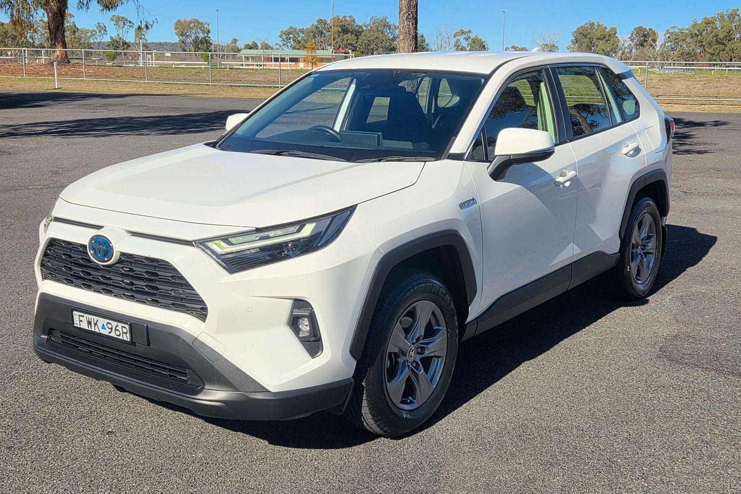 2024 Toyota RAV4 GX in Glacier White