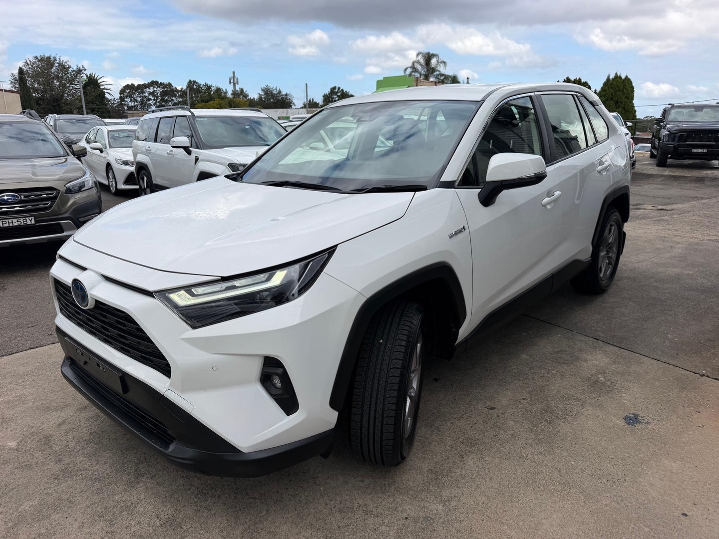 2024 Toyota RAV4 GX-2WD in White