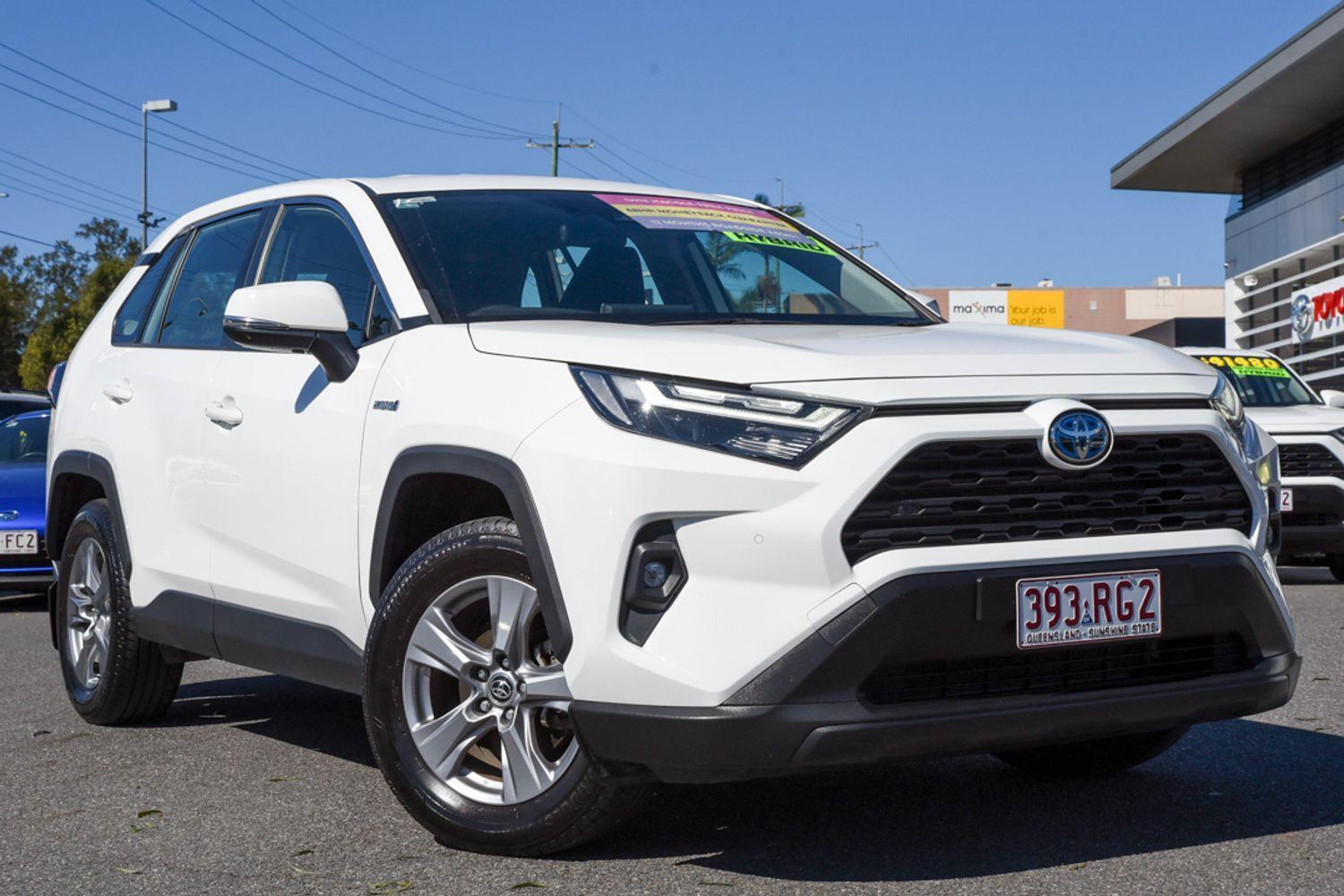 2024 Toyota RAV4 GX-2WD in White